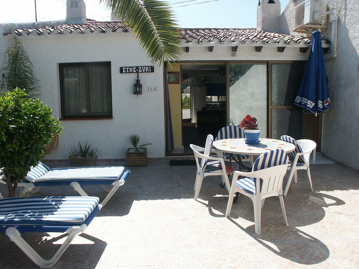 Ferienhaus Etxe Zuri Calp